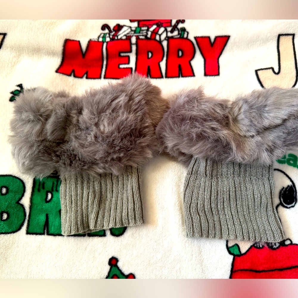 Furry knit boot covers